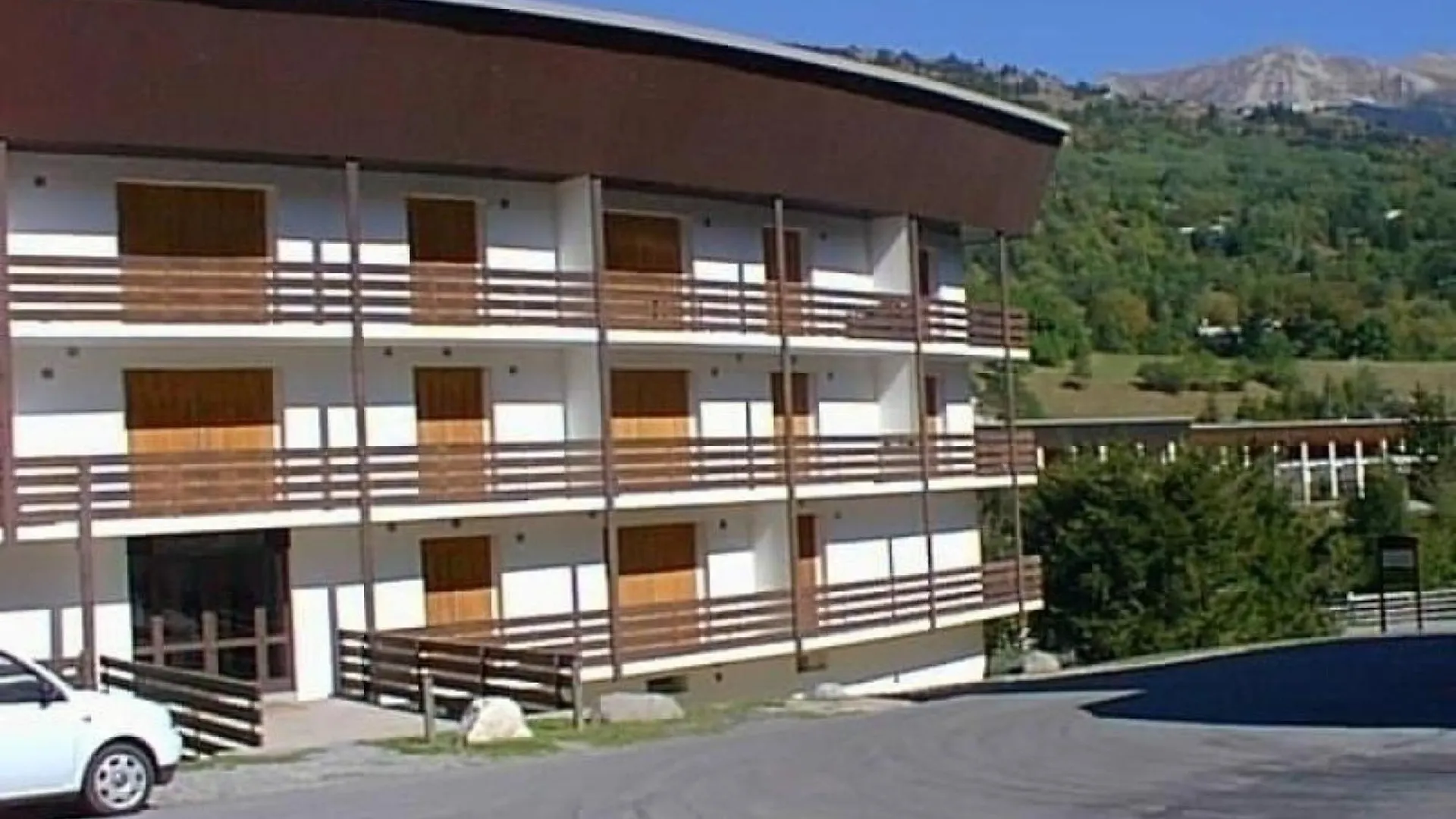 Appartement Confortable 3 Pieces, 6 Couchages, Balcon, Proche Pistes Et Telecabine - La Salle-Les-Alpes - Fr-1-330F-101